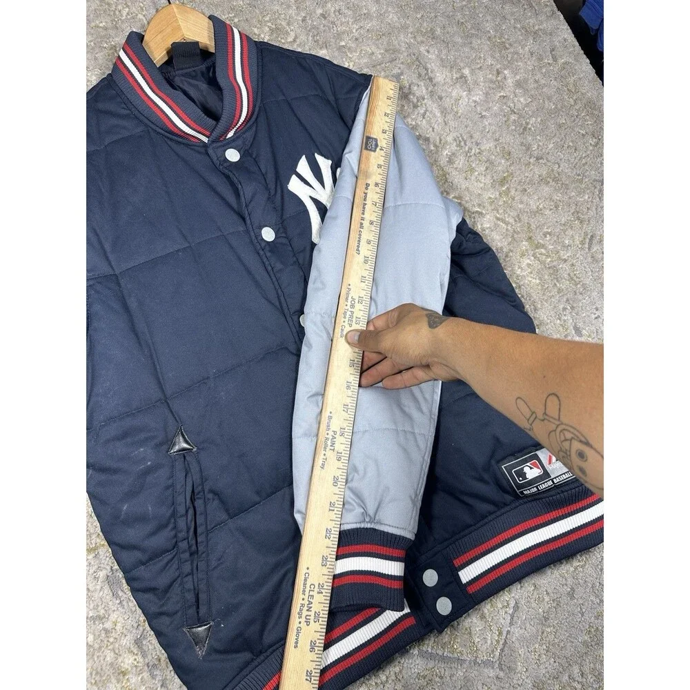 Vintage Majestic New York Yankees Quilted Puffer Jacket Size L Varsity Bomber NY